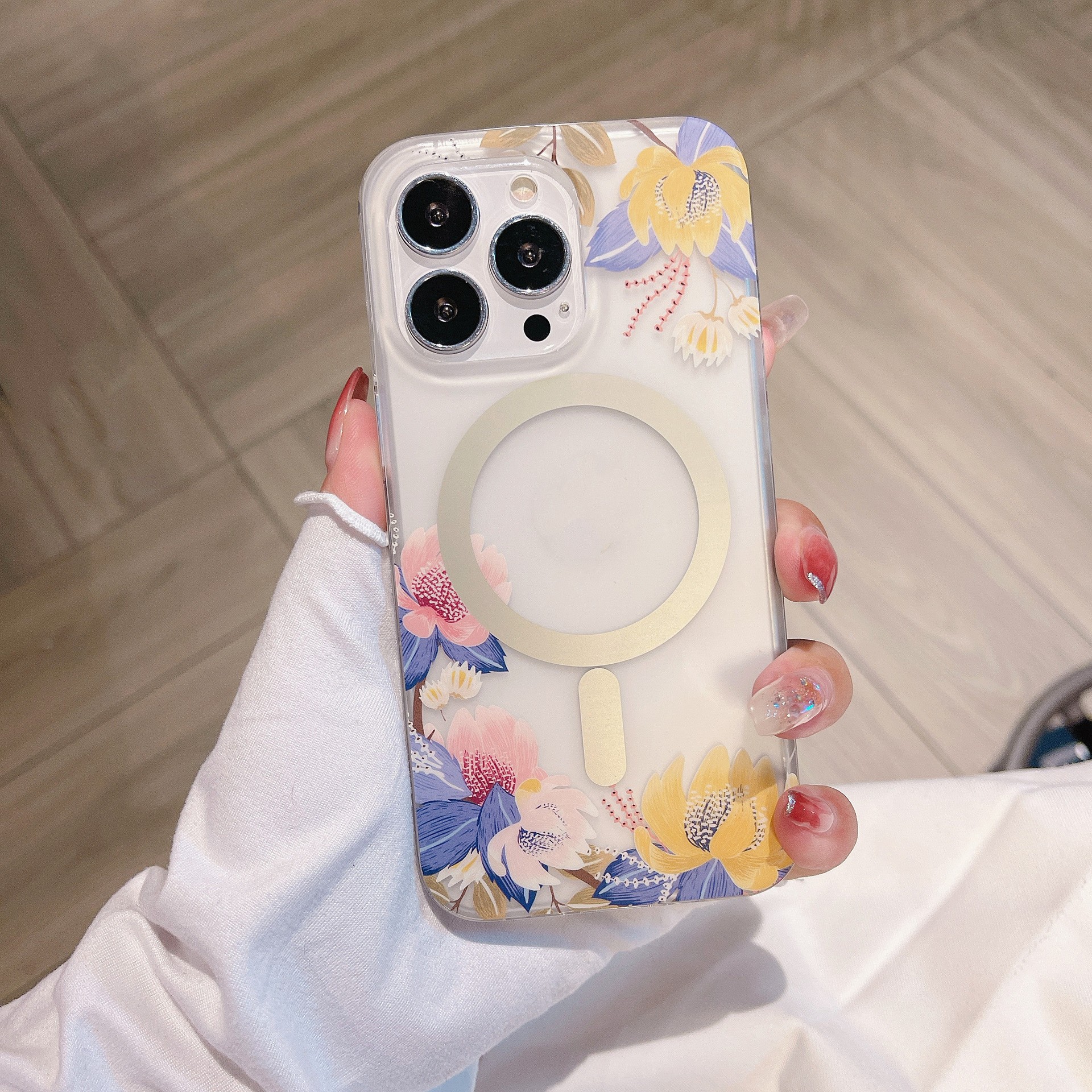 Magnetic Suction Clear Frosted Flower Phone Case