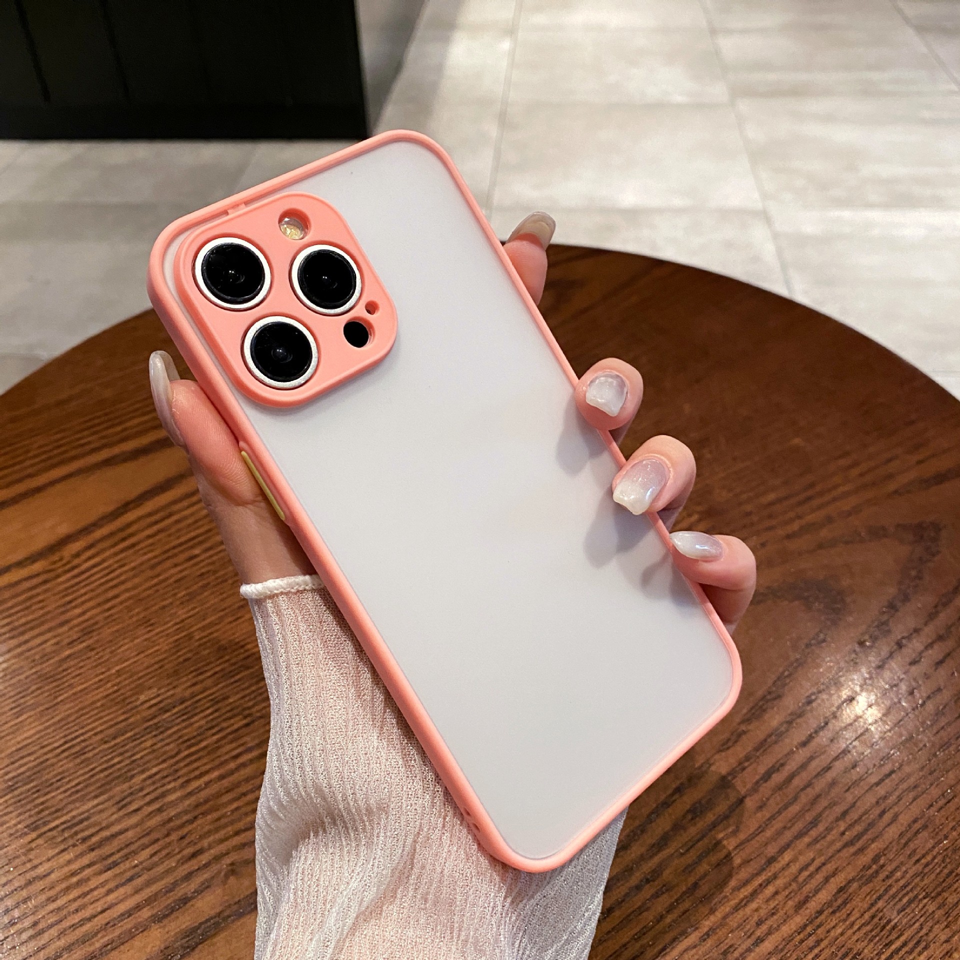 Fine Skin Feeling All-inclusive Drop-resistant Phone Case