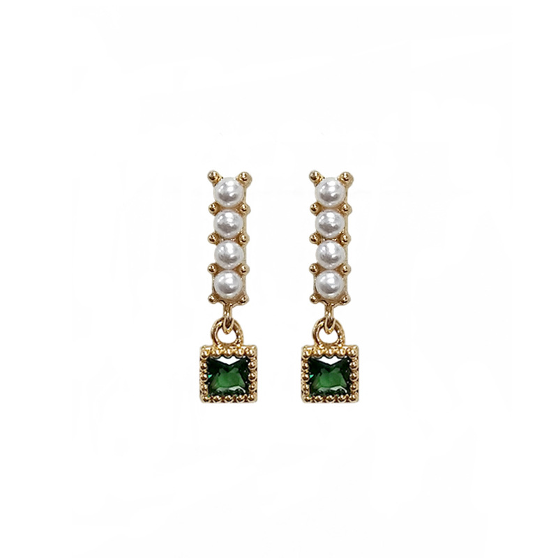 Simple earrings web celebrity earrings