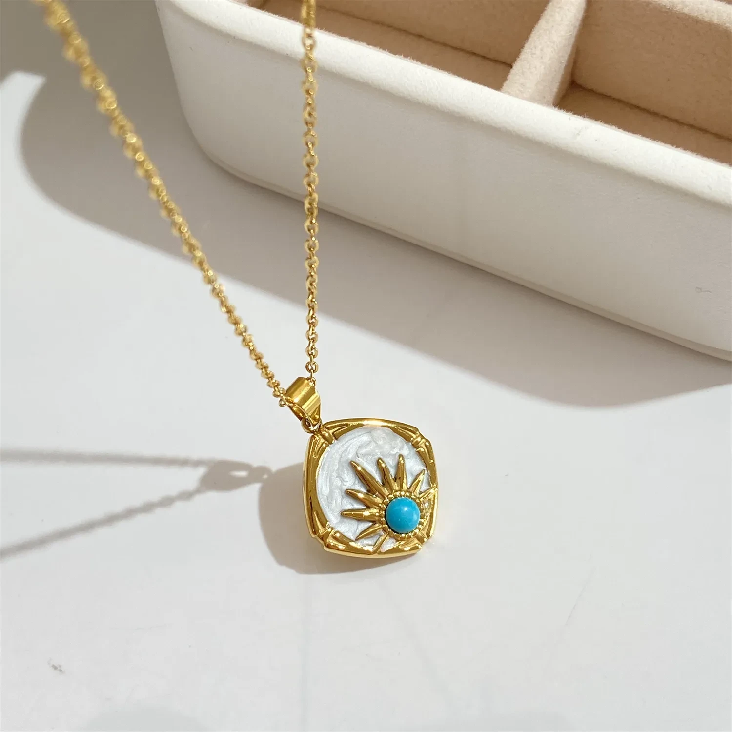 Drop Oil Pearl Color Blue Turquoise Sun Pendant Necklace