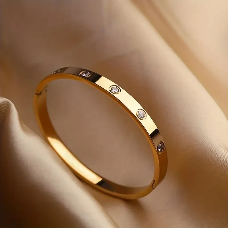 Titanium Steel Rhinestone Bangle  Niche Oval Hand Jewelry for Ladies