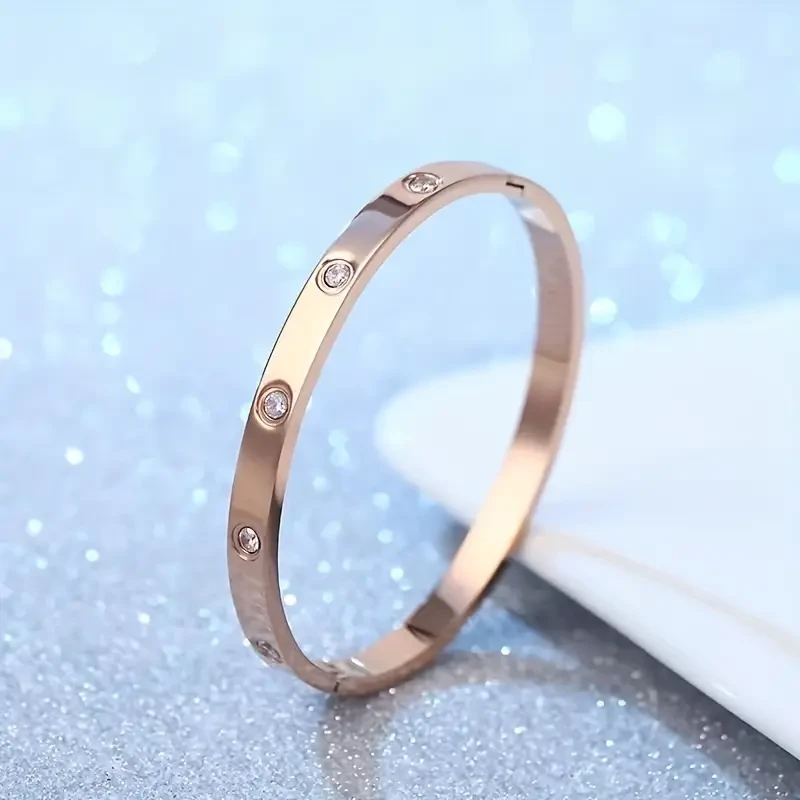 Titanium Steel Rhinestone Bangle  Niche Oval Hand Jewelry for Ladies