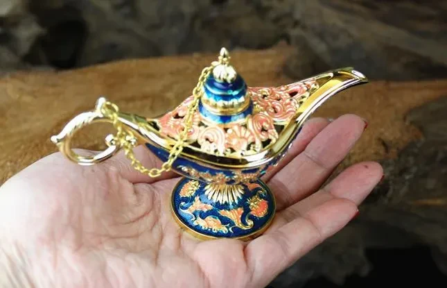 Arabian Genie Oil Lamp Container Decor