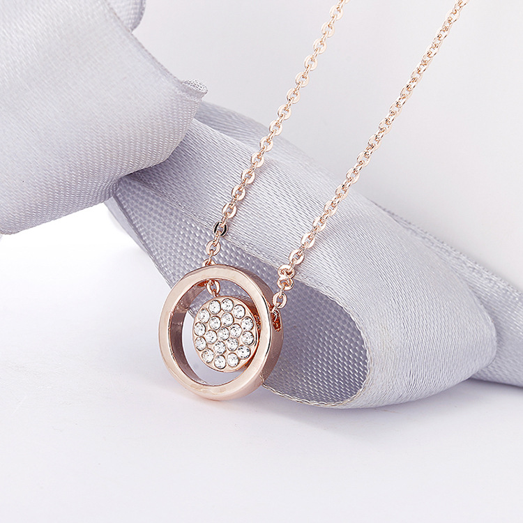 Simple Short Necklace With Rose Gold-plated Zircon Clavicle Chain
