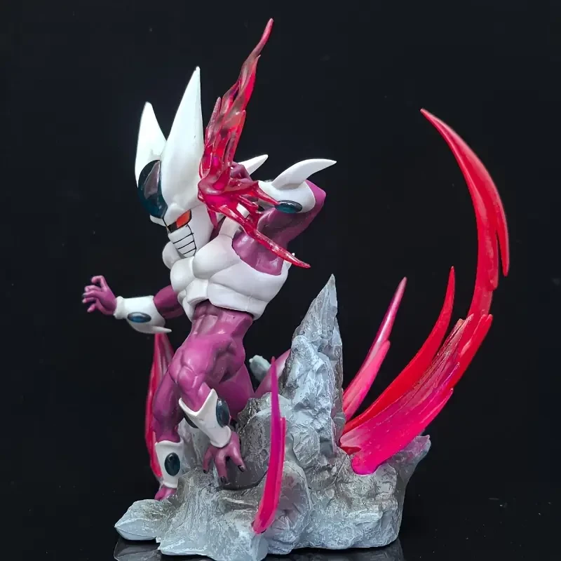 A Fusion Figure of The Explosive Gula, Featuring an Alien Model with Horns