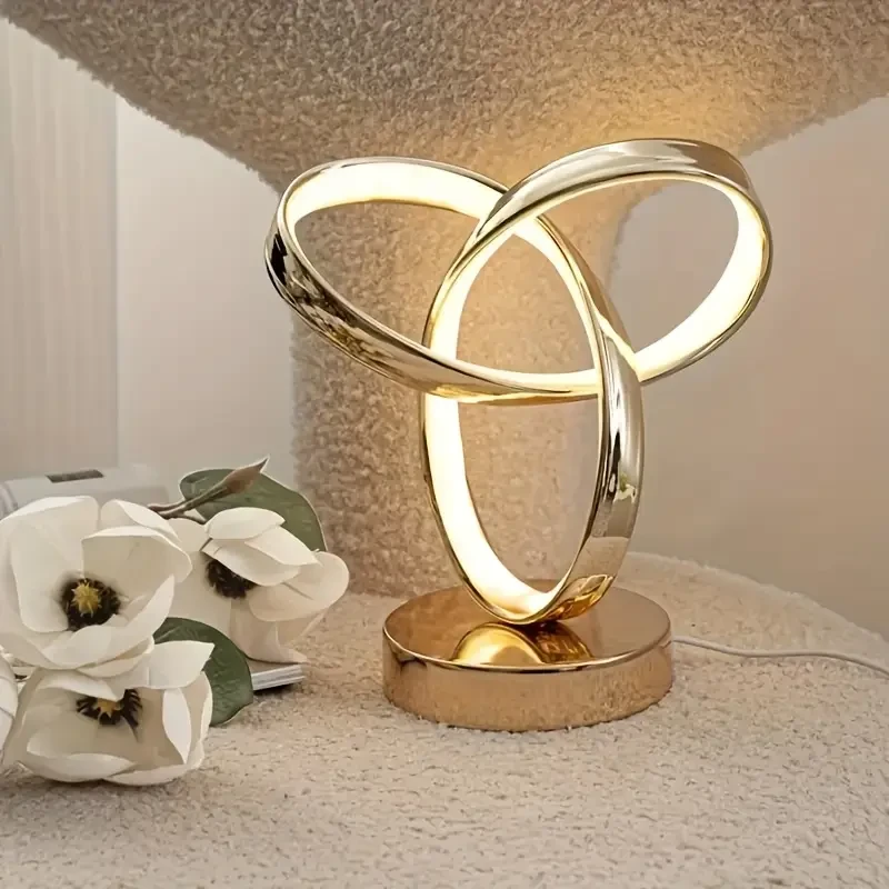 Golden Clover USB Table Lamp