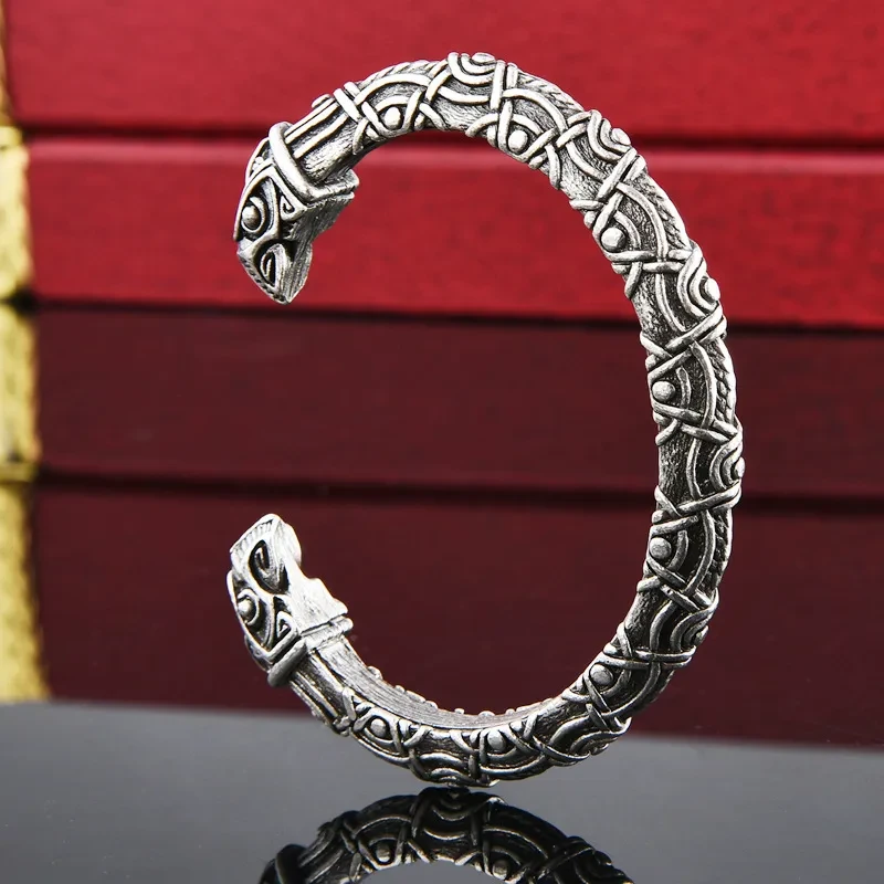 Exquisite Viking Aoding Crow Head Bracelet