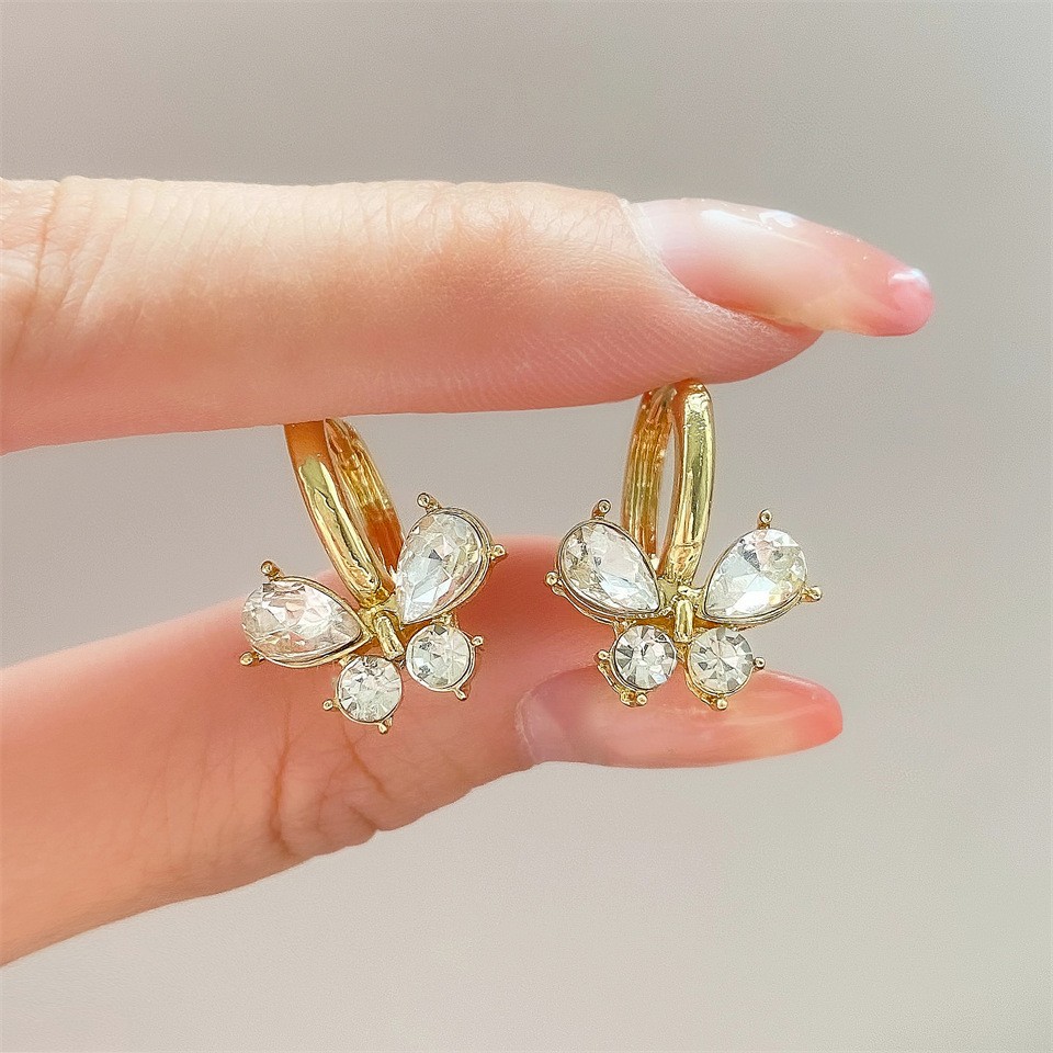 Women's Irregular Retro Inlaid Zirconium Thick C- Shaped Earrings