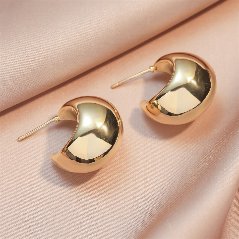 Women's Irregular Retro Inlaid Zirconium Thick C- Shaped Earrings