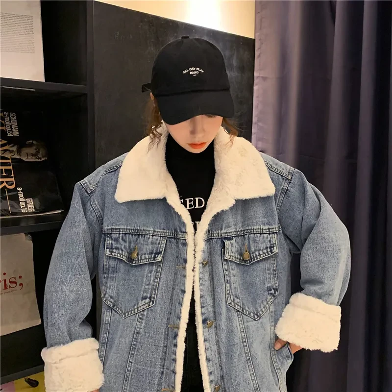 Light Blue Denim Jacket With Fur