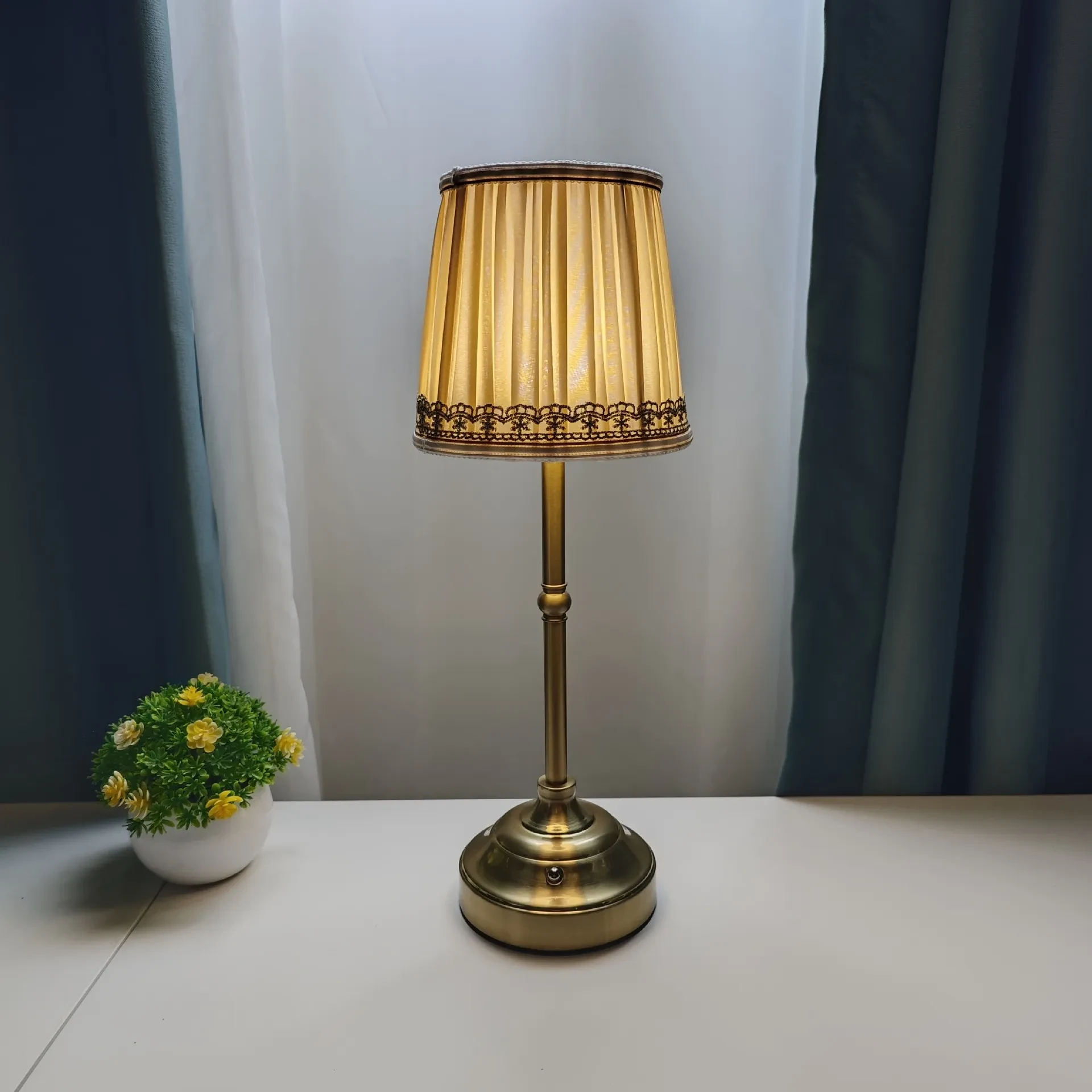 Nordic Modern Simple Dining Table Ambience Light Advanced Bedroom Bedside Lamp Small Night Lamp