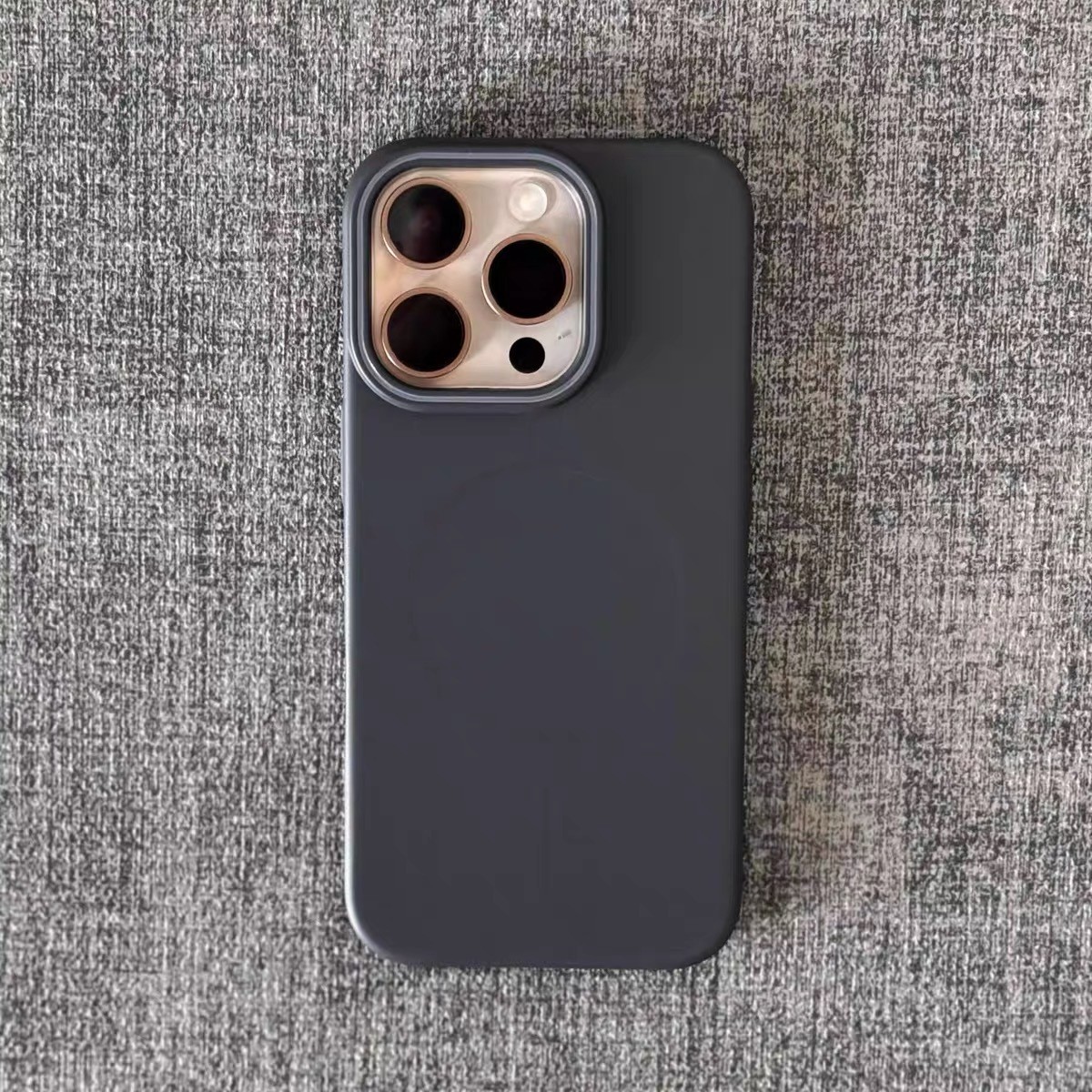 Fine Circle Magnetic Phone Case Frosted Hard Shell