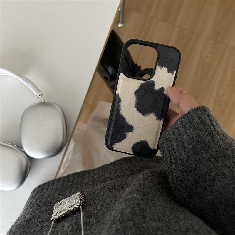 Black And White Animal Pattern Phone Case All-inclusive Drop-resistant