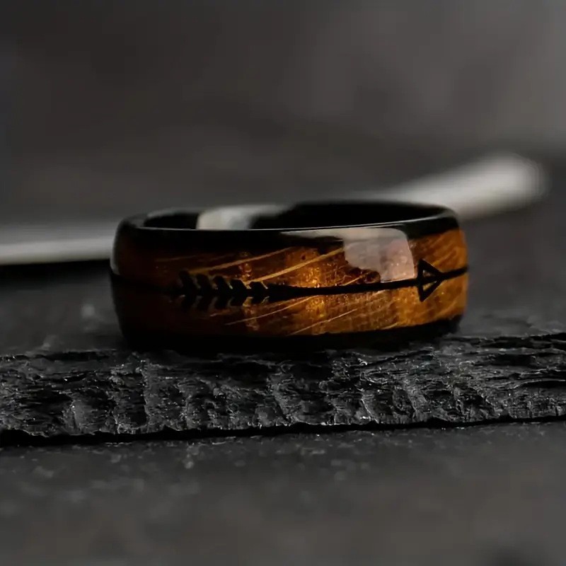Men's 8mm Wood Grain Arrow Elegant Ring