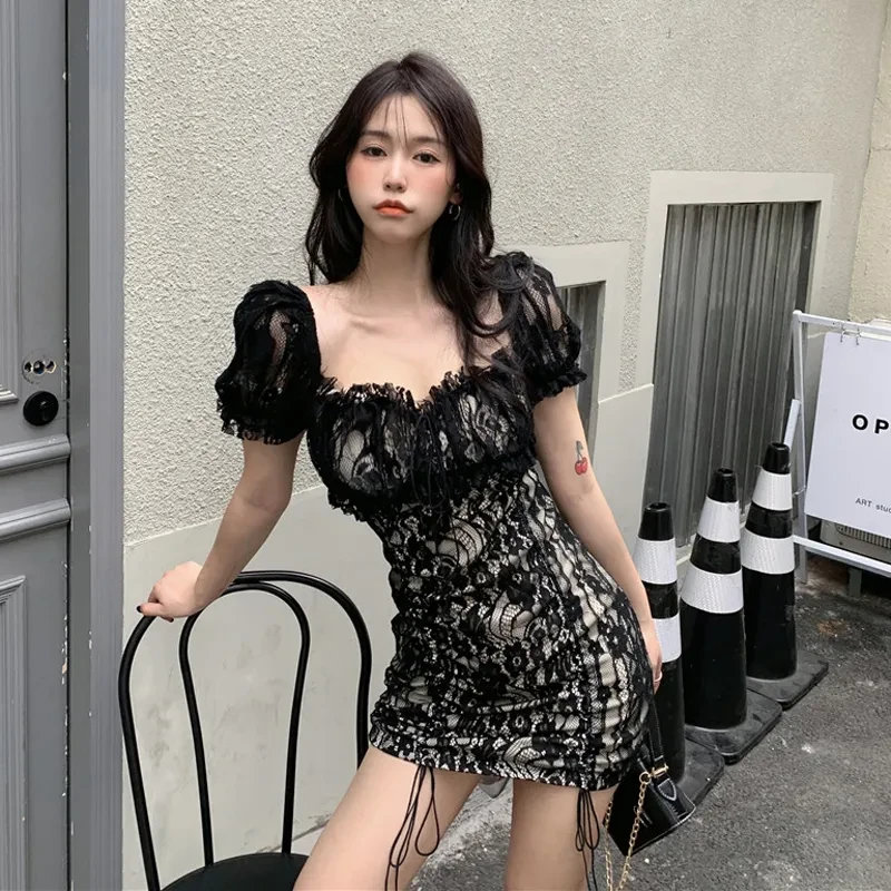 Dress Sweetheart Neckline