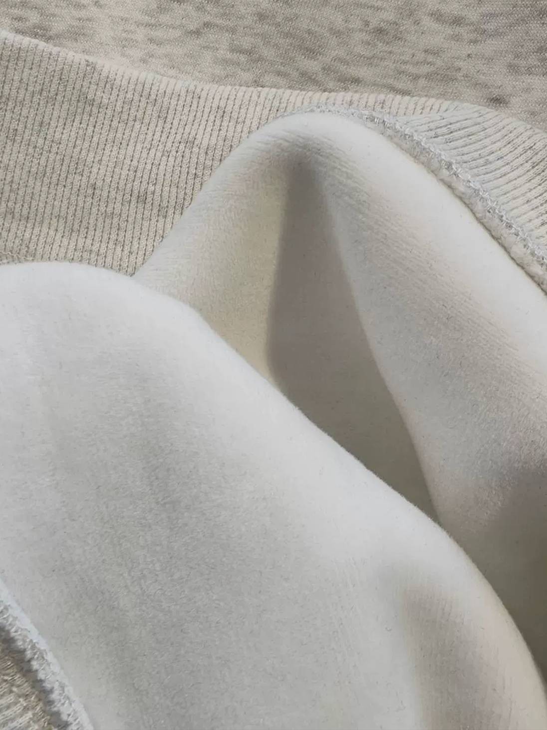 Sanrio American Vintage Hello Kitty Hooded Sweatshirt  Womens 2025 Cartoon Print Loose Hoodie Cozy Autumn/Winter Loungewear  Soft Knit Fabric  Retro Cute Style  Comfortable High-Street Fashion