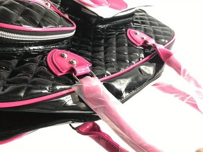 Sanrio Large Capacity Hello Kitty Luggage Bag  Y2K Style Travel & Crossbody Handbag Pink Accessories  Stylish & Functional  Ideal for Business Trips & Vacations