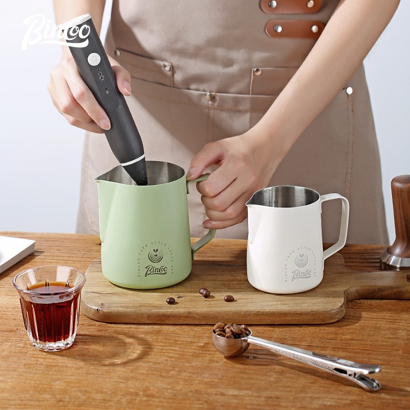 Bincoo Stainless Steel Milk Frothing Pitcher  600ml Professional Pouring Jug