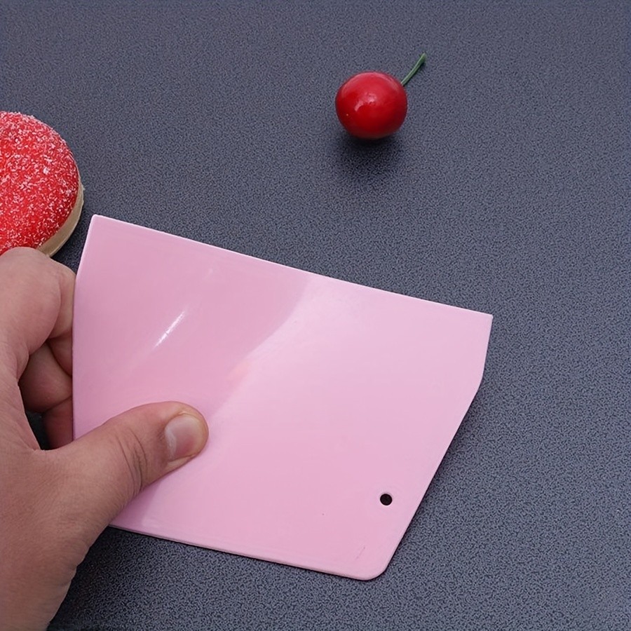 WIEZ Plastic Dough Scraper & Pastry Chopper Essential Cutter for Smooth, Easy Dough Handling