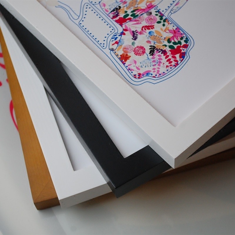 Floating Picture Frame