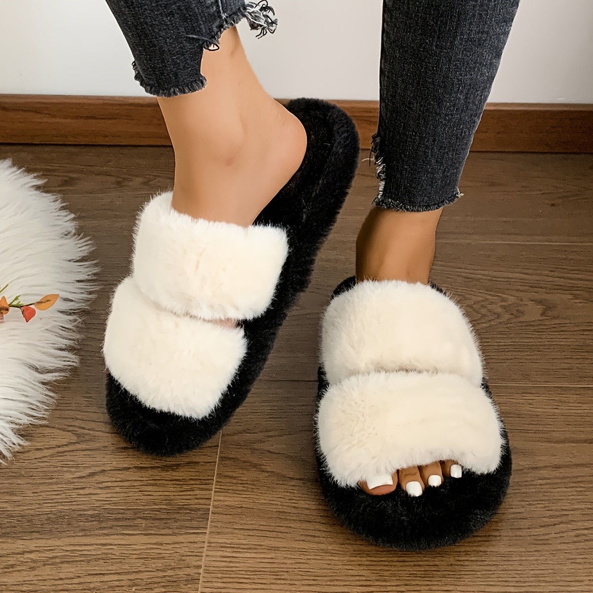 QEEDUOOF Women's Nordic Plush Slippers