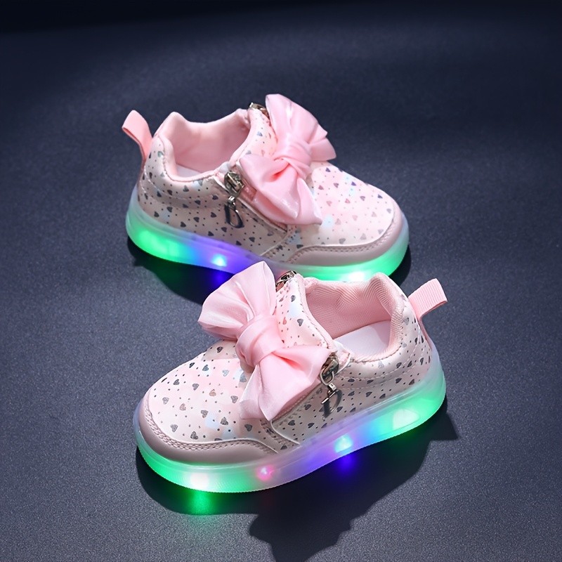 MGO Kidss Girls' Light-Up Princess Shoes with Bow & Heart Patterns