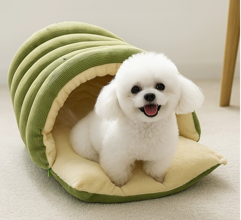 Removable and Washable Winter Closed-off Cat Bed