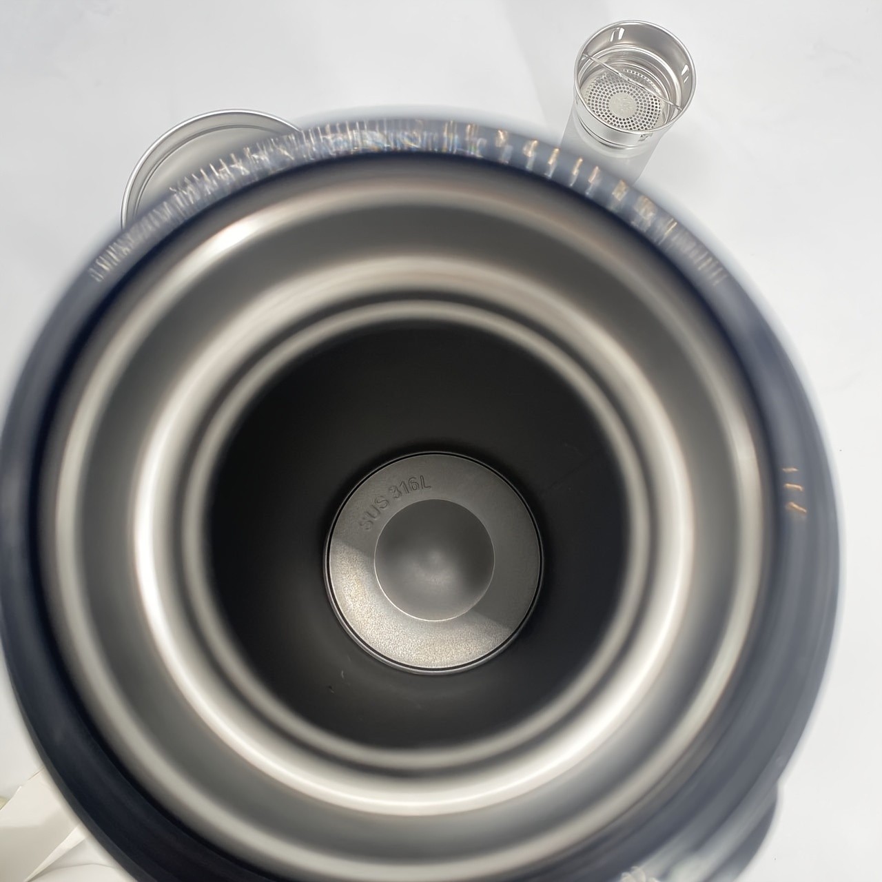 Large Capacity Insulated Water Bottles  3.2L, 4L & 5L for All-Day Outdoor Hydration