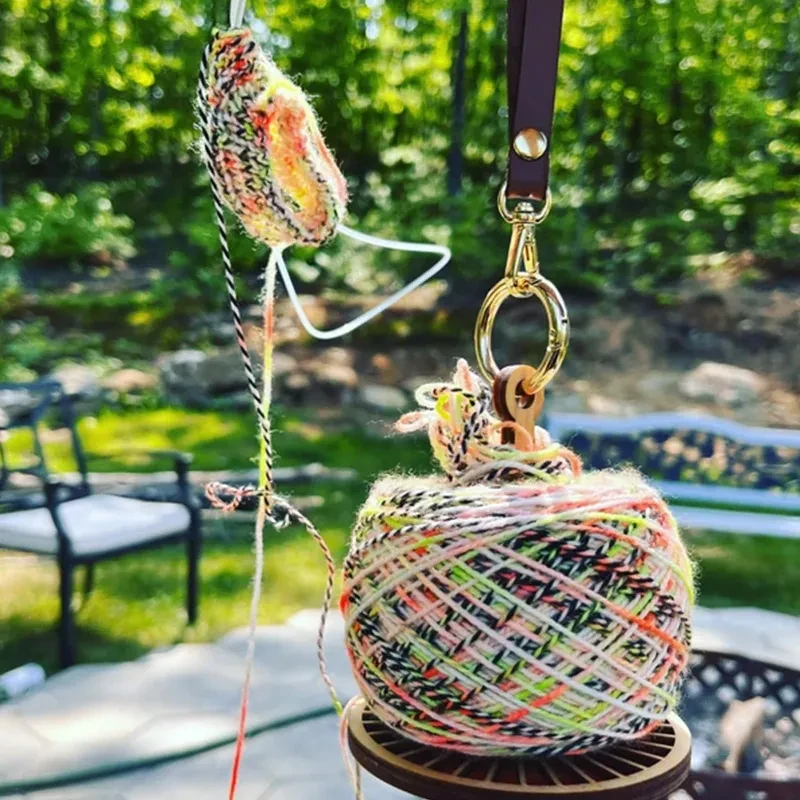 Portable Wrist Yarn Holder, Travel Wrist Hanging Yarn Dispenser