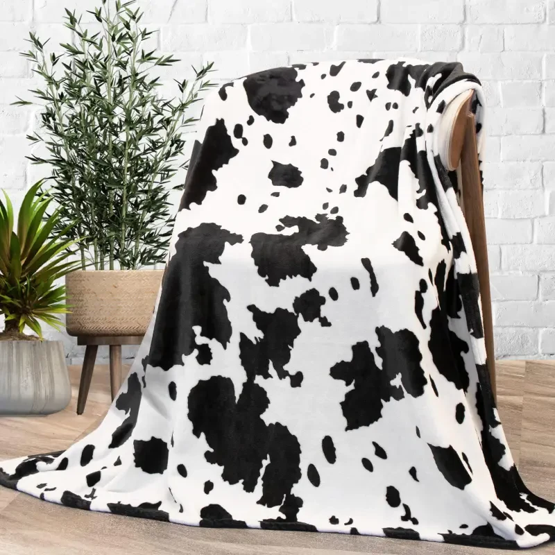 Cozy Cow Print Fleece Blanket