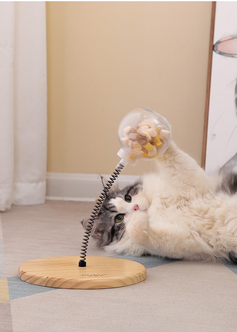 Interactive & Fun Cat Feeder Toy