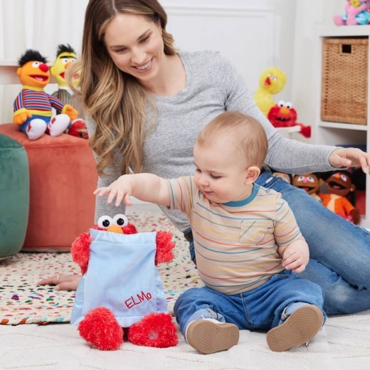 Sesame Street Animated Peek-A-Boo Elmo Soft Toy