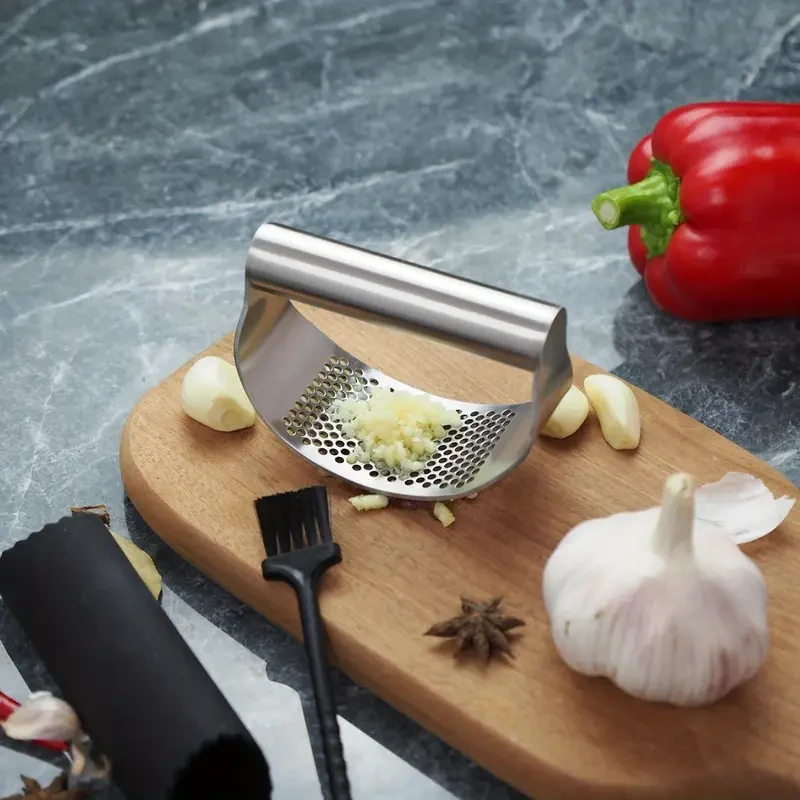 1pc Ergonomic Stainless Steel Garlic Press