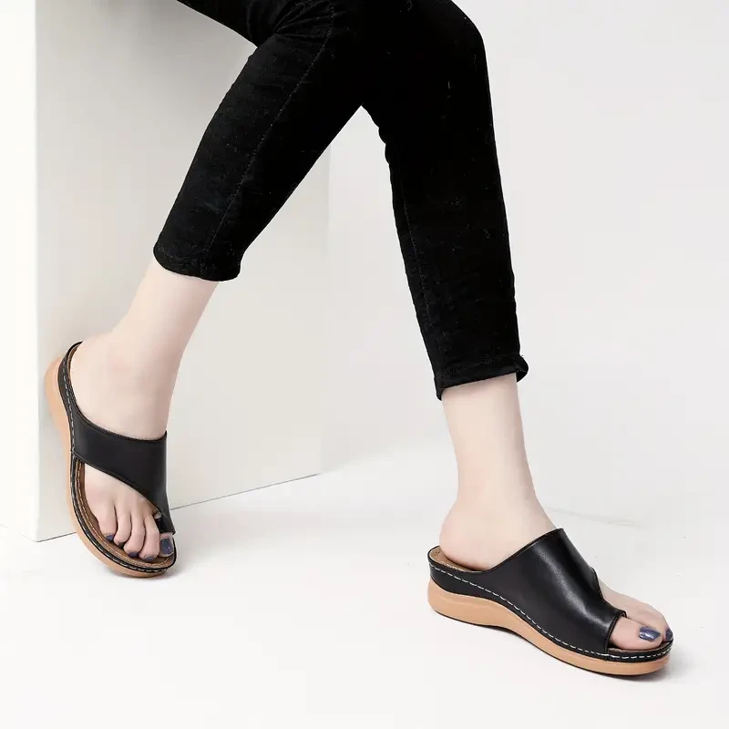 Women's Tow Loop Slide Sandals