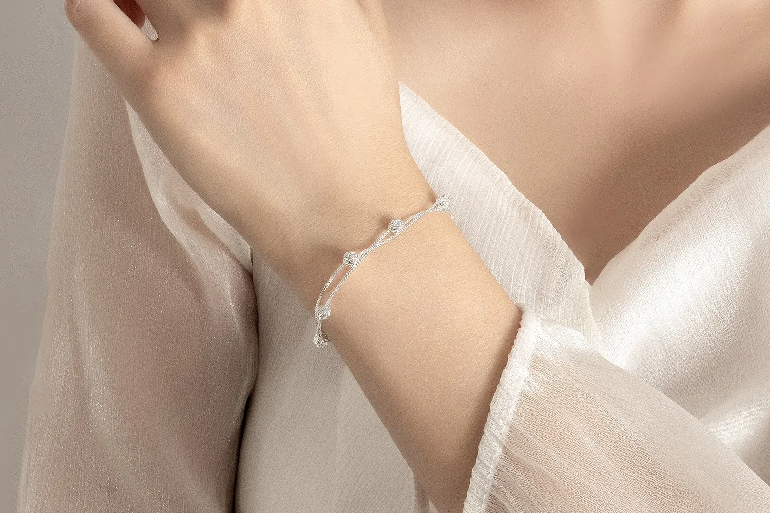 Double-layer Hollow-out Ball Bracelet Women's Design Fashion