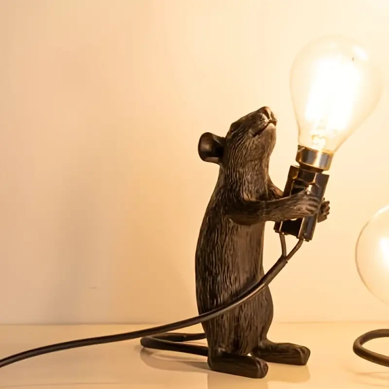 Chic Nordic-Inspired Mini Mouse Table Lamp