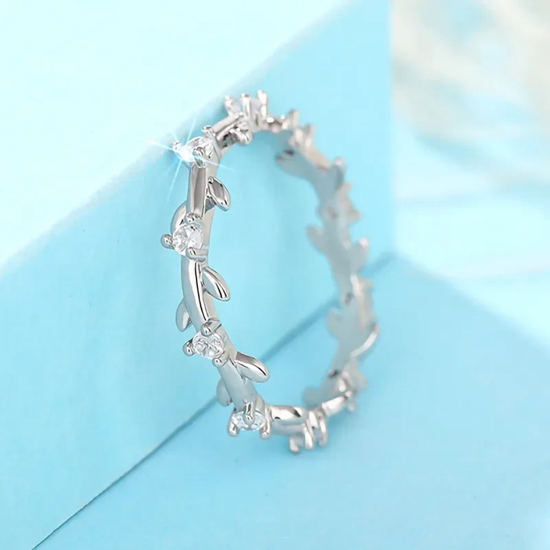 Simple Ring Female Small Flower Vine