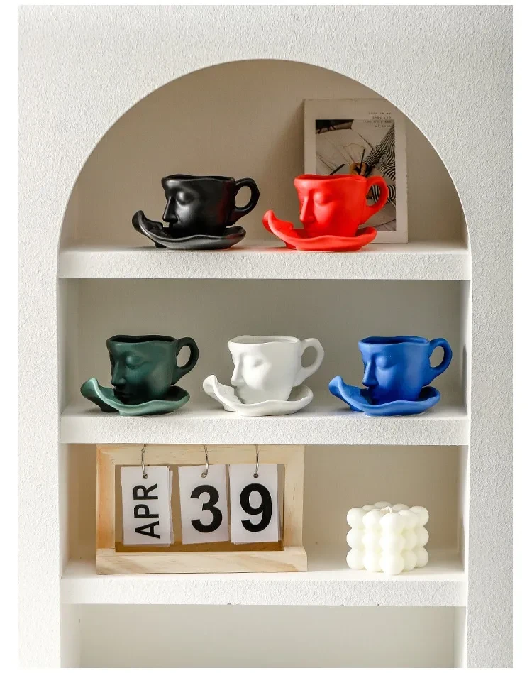 100ml Small Size Creative Person Face Kiss Ceramic Cup Dish