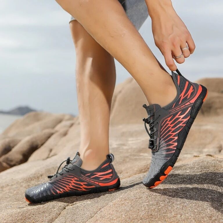 Men's And Women's Fashion Casual Outdoor Skin Soft Bottom Water Shoes