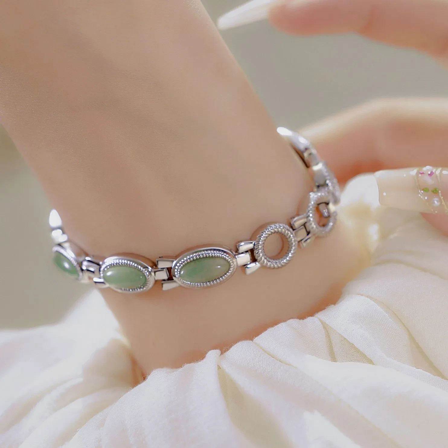 Watch Ladies Bracelet Luxury Brand Waterproof Retro Natural Dongling Stone Hetian Jade