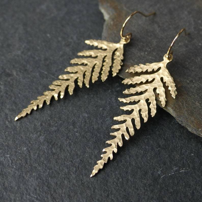 Women's Simple Leaf-shaped Earring