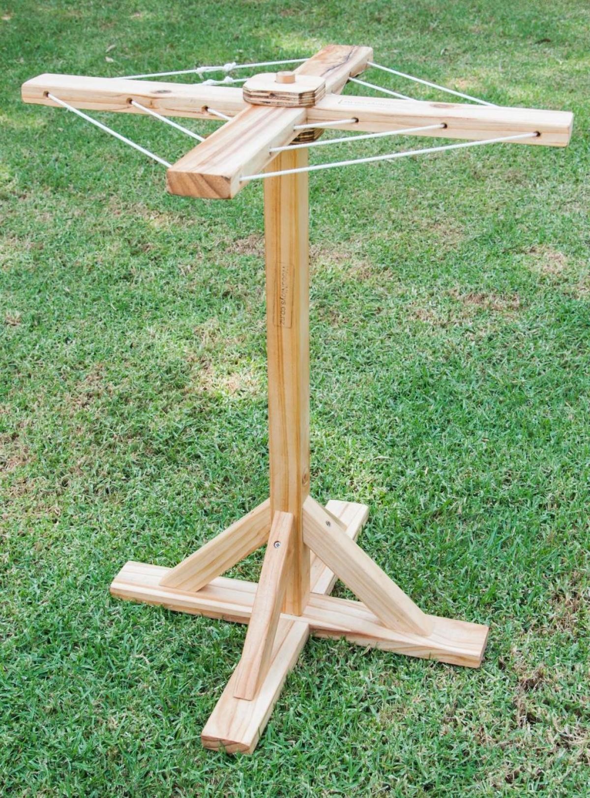 Wooden Toy Washing Line  Realistic Role-Play Laundry Drying Set for Kids