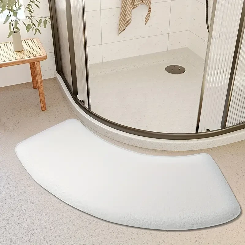 Non-Slip Bath Mat, Thickened Polyester Shower Door Rug, Half-Circle Entryway Foot Mat, Hand-Washable, Low Pile, Machine-Made, 660g/, 1.2cm Thick, Kitchen & Bathroom Decor