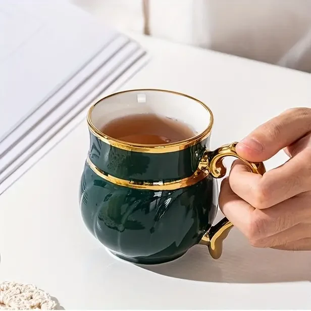 Elegant Emerald Green Ceramic Tea Set - Includes Pot, Cups & Spoons for Brewing Coffee or Tea - Perfect for Home Entertaining & Gifts