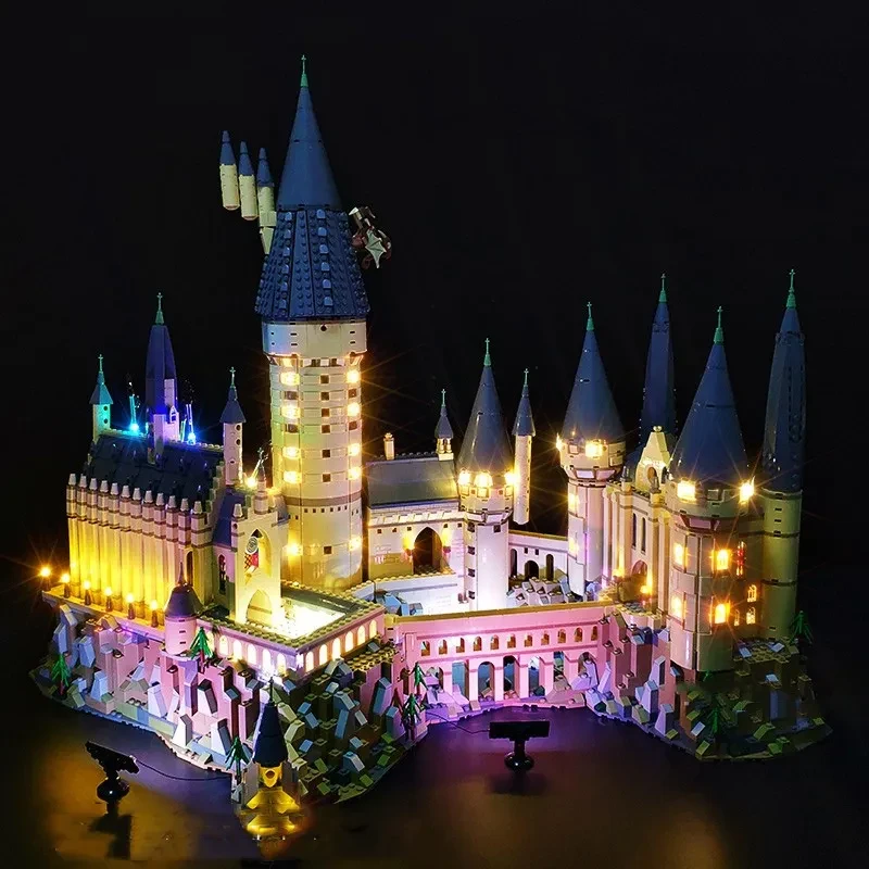 Plastic Lighting Suit Castle Set