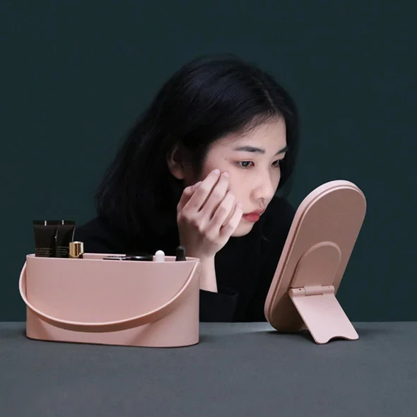 Gifttree LED Smart Makeup Organizer