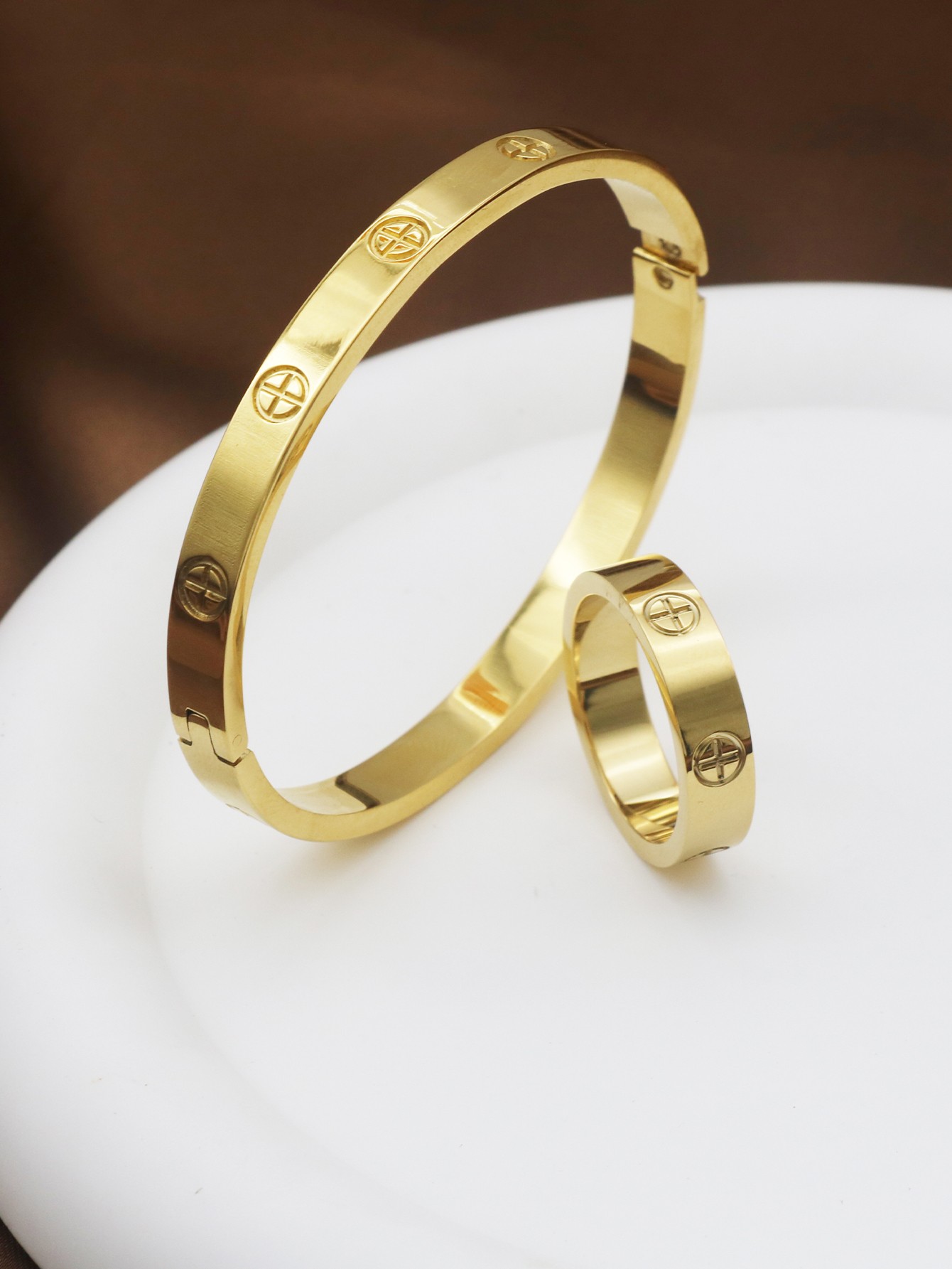 2pcs 6mm Width Fashion Design Couple Bracelets & Bangles Set
