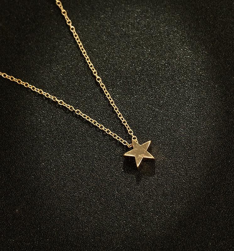 Simple Fashion Ladies Short Clavicle Necklace