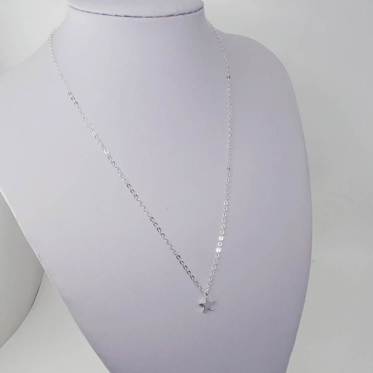 Simple Fashion Ladies Short Clavicle Necklace