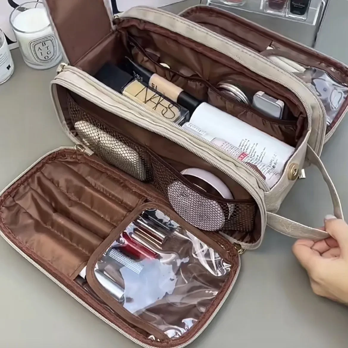 Large Capacity Portable Cosmetic Bag Women